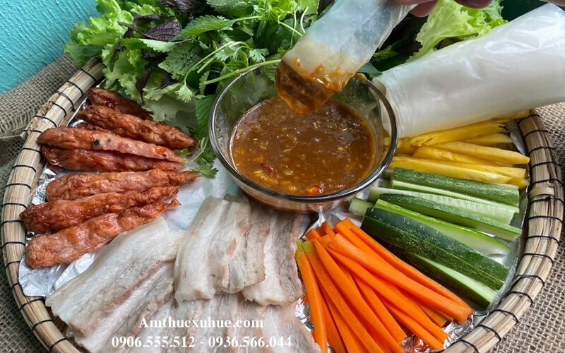 Làm nước chấm để ăn cùng bánh tráng cuộn cách pha mắm nêm huế